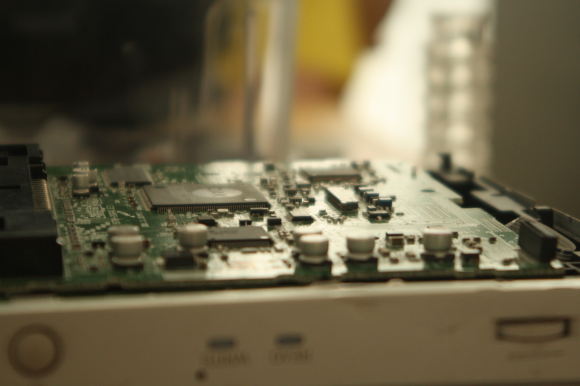 COMPUTER PARTS! Someone had left out some interesting computer parts in the office so we had a little play around with them until they came back!