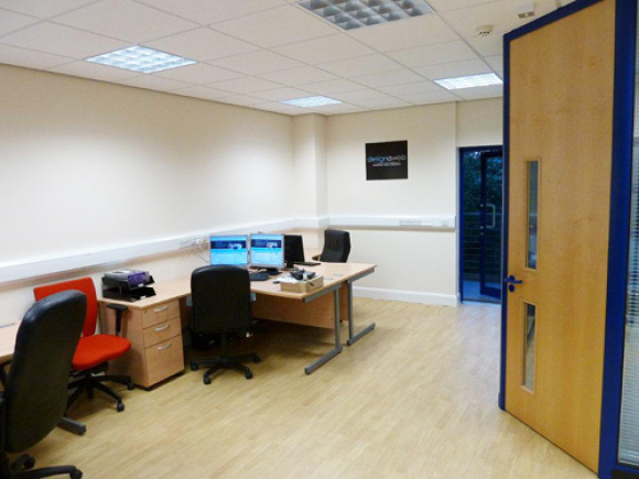 Designaweb Office - Sideview