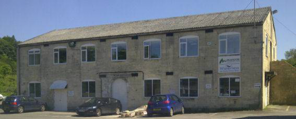 Mushroom Internet has at last moved into the newly refurbished Hope Mill. The mill is very old and still has its original oak beams in tact. While Hope mill was built in 1812 the site actually dates back to 1540 when it was originally the home of Gough’s mill.