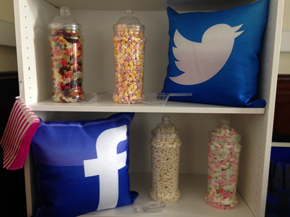 We offer free sweets to employees and visitors !!